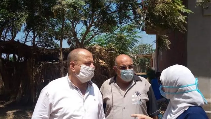 نائبة المحافظ تستجيب لشكاوى أهالى قريتى كفر الاربعين وبرقطا