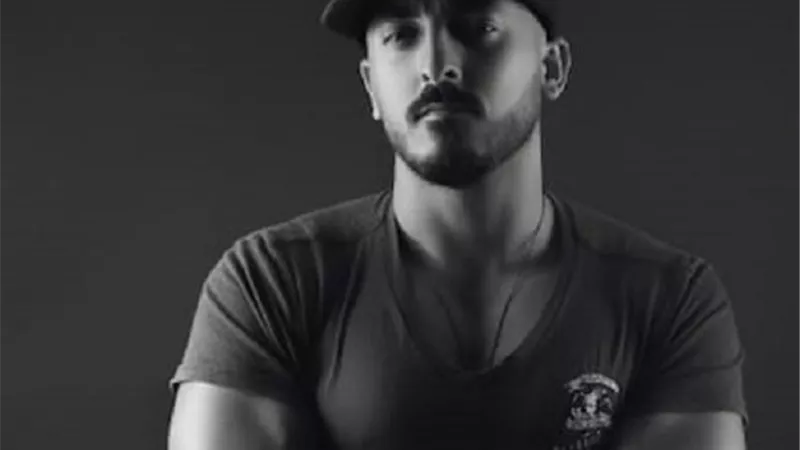 حسام الحسيني يكافح التحرش والعنف ضد المرأة بأغنية راب