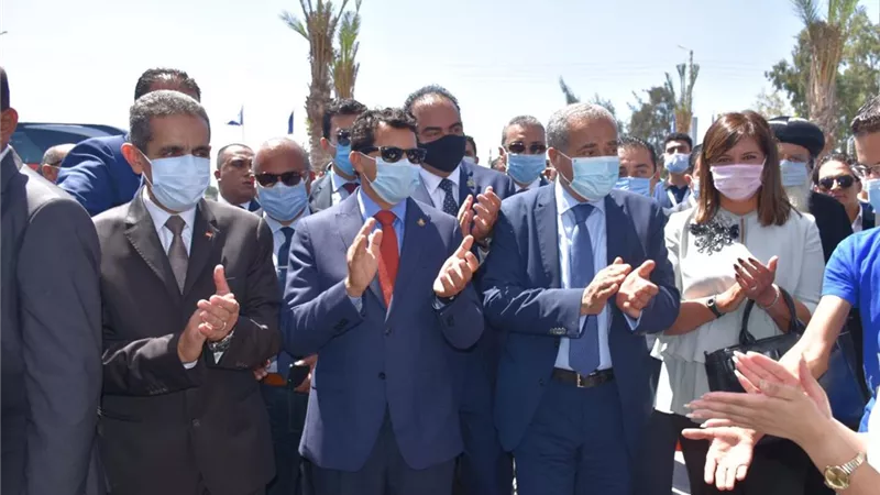 وزراء الرياضة والتموين والهجرة يفتتحون نادي ماتريكس الرياضي بالغربية