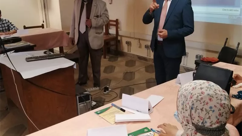 نائب رئيس جامعة بنها يتابع تنفيذ برامج تنمية قدرات هيئة التدريس وطلاب الدراسات العليا