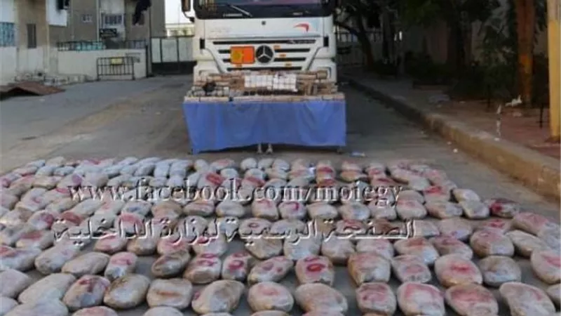 إحباط محاولة تهريب كميات من الحشيش والبانجو والأفيون قيمتها 30مليون جنيه