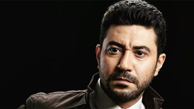 محمد عز يتعرض للسرقة.. تفاصيل