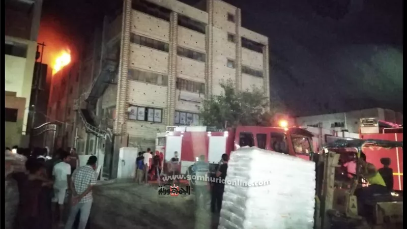بالصور والفيديو.. حريق فى مصنع اجهزة منزلية بالعاشر من رمضان