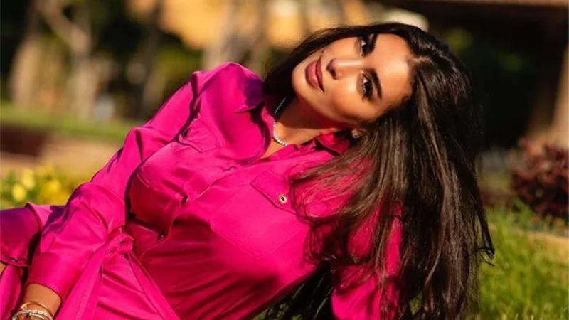 شاهد.. ياسمين صبرى تخطف القلوب بإطلالة مبهجة