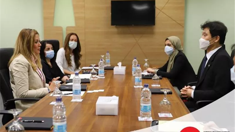 الأكاديمية الوطنية للتدريب تبحث أوجه التعاون مع المعاهد الكورية الجنوبية المتخصصة لتطوير الكوادر البشرية