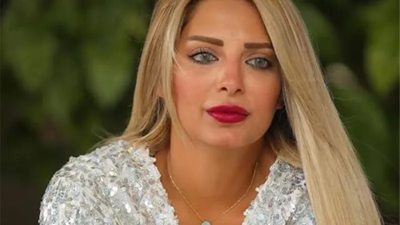 بعد انفصالها عن محمد رشاد.. اطلالة ساحرة لمى حلمى تسحر محبيها