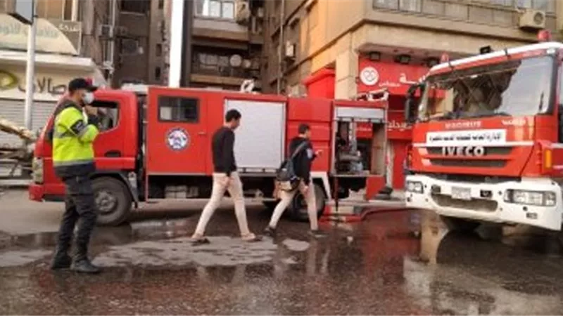 فى المهندسين.. الحماية المدنية تنقذ مسن من داخل مصعد عالق بالطابق الثالث عشر