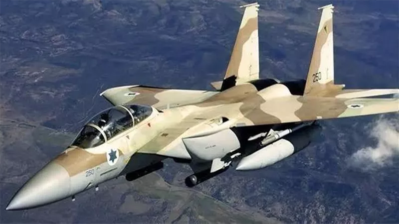 الطيران الإسرائيلي يقصف مواقع في قطاع غزة