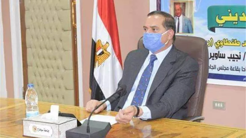 رئيس جامعة سوهاج: تخصيص 200 جهاز حاسب آلي لطلاب المرحلة الاولى للتنسيق الالكتروني للقبول بالجامعات