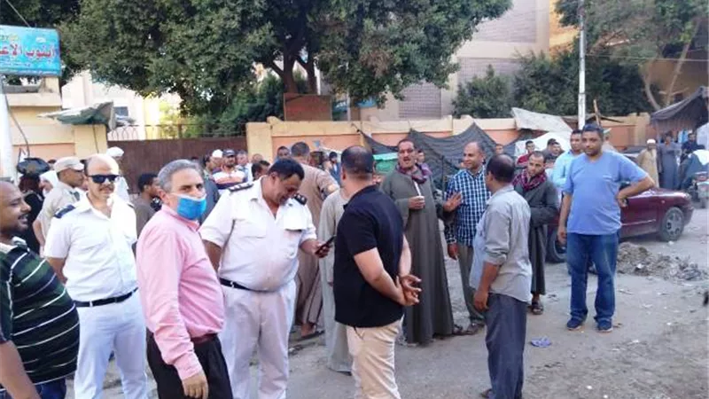 محافظ أسيوط: حملة لرفع اشغالات الطرق وتوسعة وتمهيد الشوارع فى أبنوب.. بالصور
