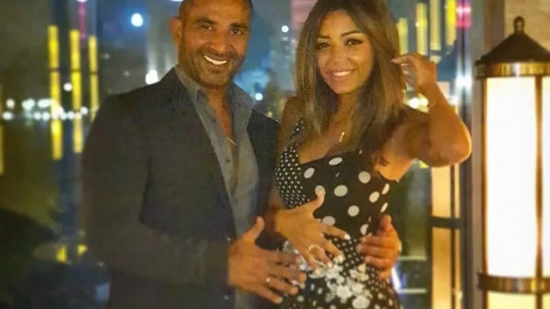 من على كوبري أكتوبر.. خطيبة أحمد سعد تحتفل بعيد ميلاده..فيديو