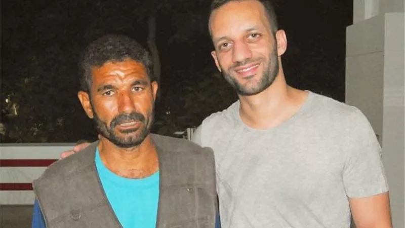 أمير مرتضى يعلن ضم بائع التين الشوكى للزمالك.. على طريقة صفقات اللاعبين