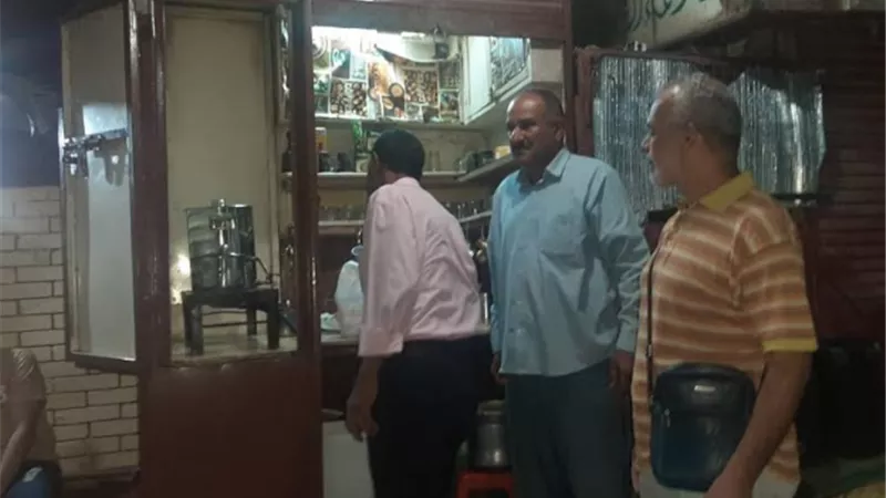غلق وتشميع محلات مخالفه ببنى سويف.