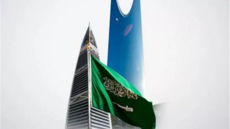 السعودية تحدد موعد عودة موظفي القطاع العام لعملهم