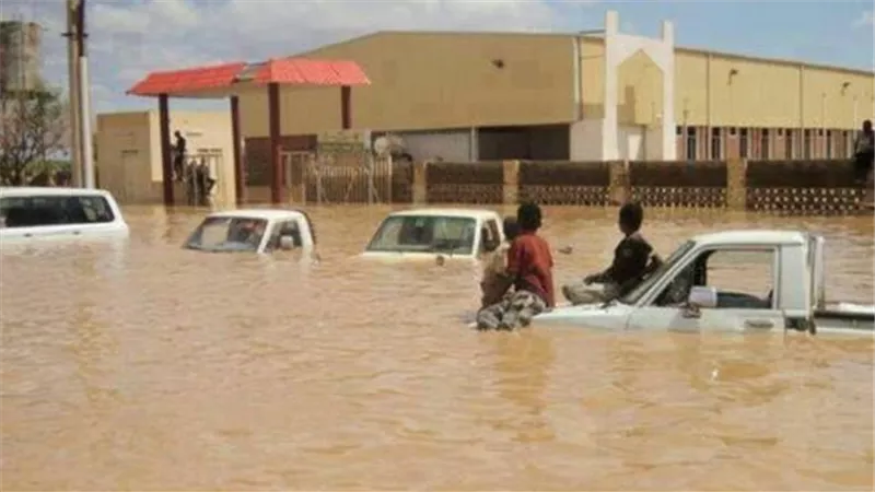 بعد هطول أمطار غزيرة فى حوض العطبراوى.. السودان يحذر من فيضانات وسيول