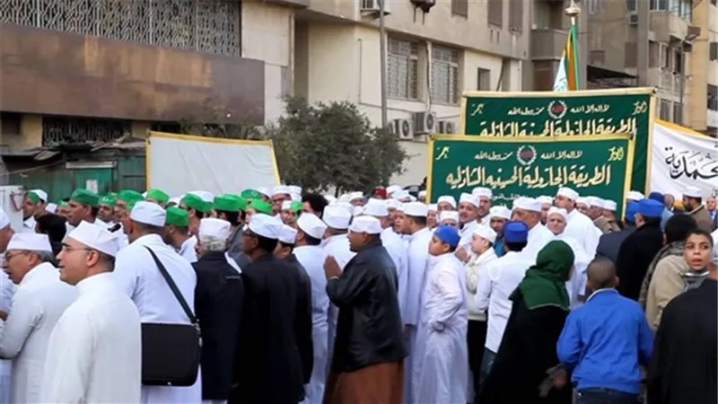 بعد قليل .. الطرق الصوفية تحتفل بالعام الهجري الجديد بمسجد الحسين