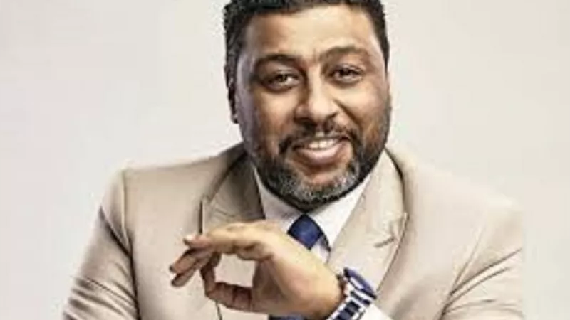 محمد جمعه يدعم مؤمن زكريا