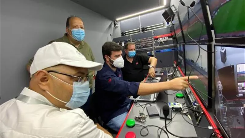 اللجنة الخماسية استعانت بشركة اسبانية لمتابعة تقنية VAR فى القمة