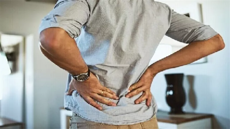جراح العظام ينصح بتناول البطاطا الحلوة للحماية من آلام الظهر المزعجة