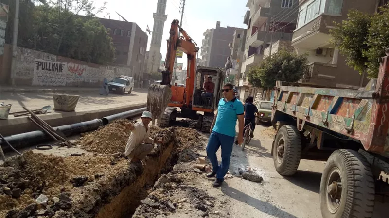رئيس مدينة أشمون يتابع أعمال إحلال وتجديد شبكات المياه