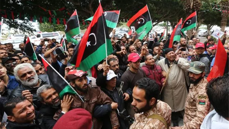 أمن الوفاق يطلق الرصاص الحي علي المتظاهرون في طرابلس