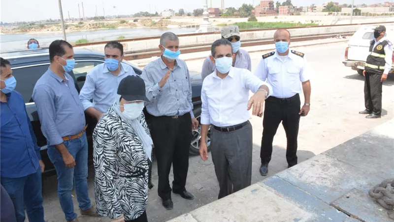 محافظ الغربية يوجه بتطوير وتجميل 64 حديقة بزفتي ودراسة تجميل بحر شبين بالسنطة.