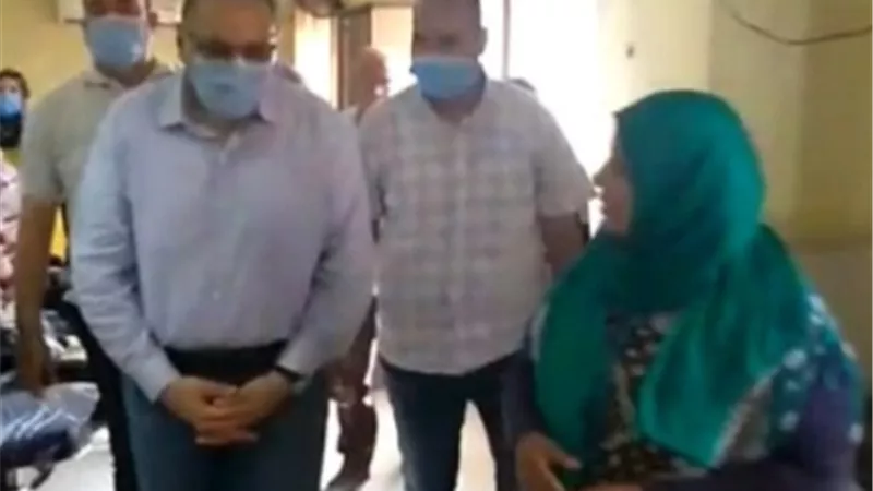 محافظ الشرقية يقود حملة مكبرة لإزالة الإشغالات ورفع القمامة بشوارع مدينة بلبيس