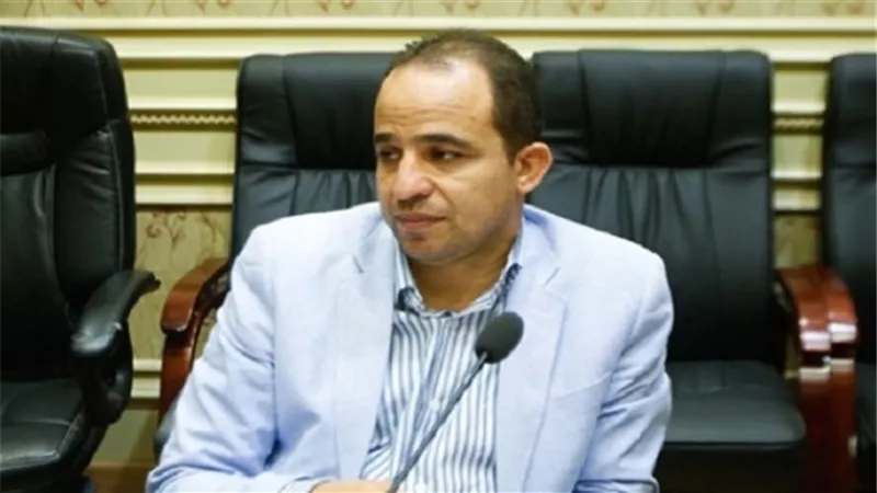 النائب محمد اسماعيل يتقدم بمبادرة لتحويل النقل العام 