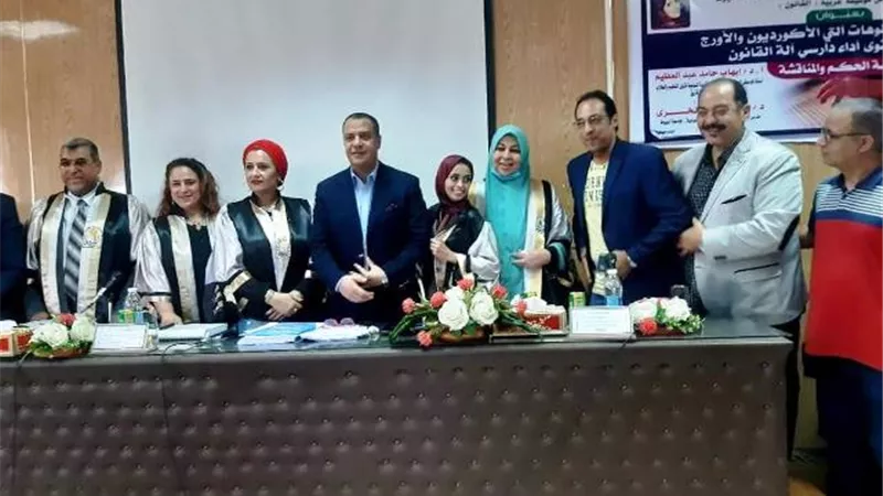 ماجد سرور يقدم معزوفات موسيقية خلال زيارته لجامعة أسيوط .. بالصور