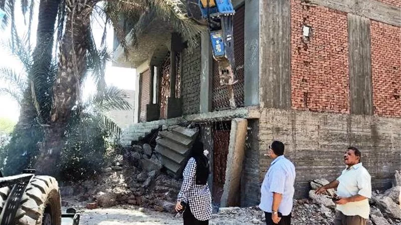 محافظ أسيوط: إزالة فورية لـ 17حالة تعدى على أراضى أملاك الدولة.. بالصور