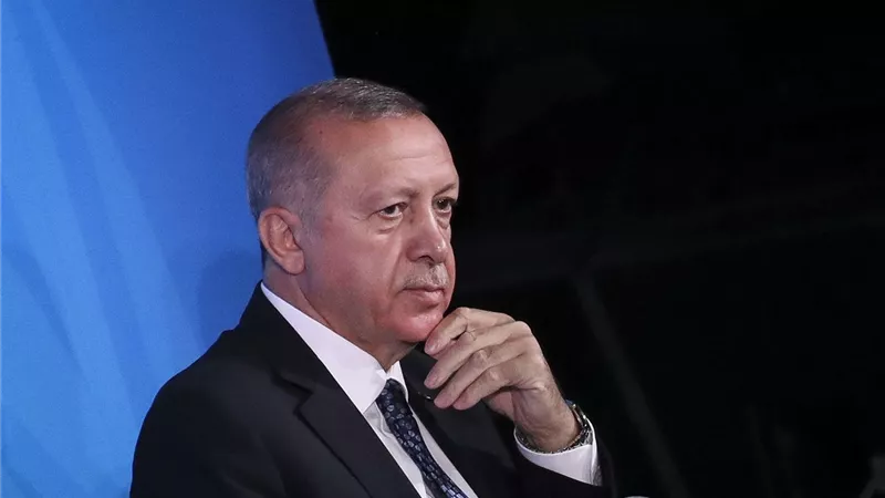 بسببب سياسة أردوغان.. انهيار السياحة التركية وهروب المستثمرين