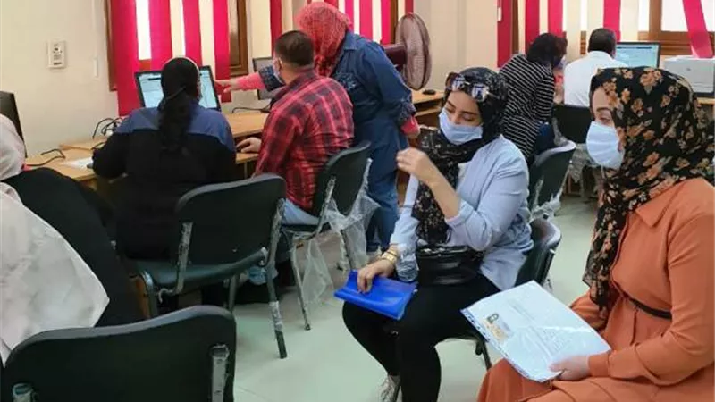استقبال طلاب المرحلة الأولى فى جامعة كفرالشيخ.. بالصور
