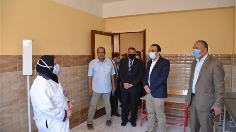 نائب محافظ الإسماعيلية يتفقد المنظومة الصحية بالتل الكبير.صور