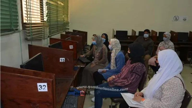 إقبال متوسط بمكتب التنسيق الإلكترونى بجامعة الزقازيق