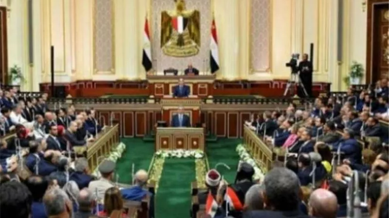 البرلمان يوافق على تغريم المتأخرين عن تقديم الإقرار الضريبى بـ 50 ألف جنيه