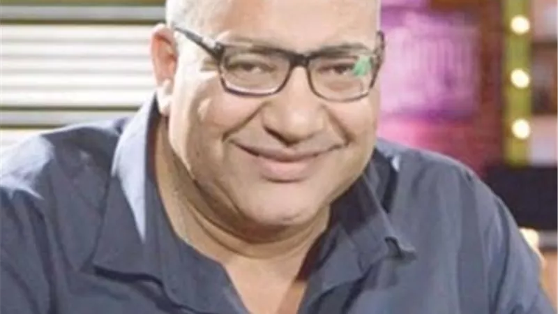 سر غياب بيومى فؤاد على ندوة قصر ثقافة السينما