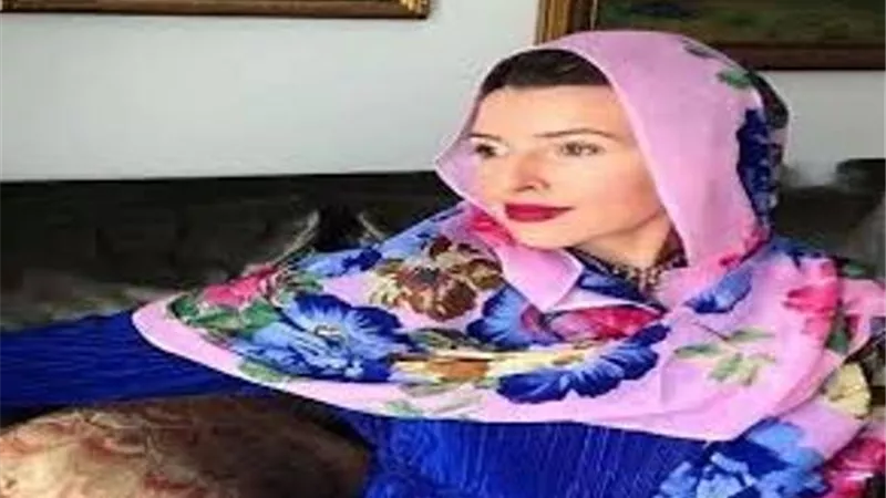 شاهد.. فنانة أمريكية ترتل القرآن الكريم بطريقة مدهشة