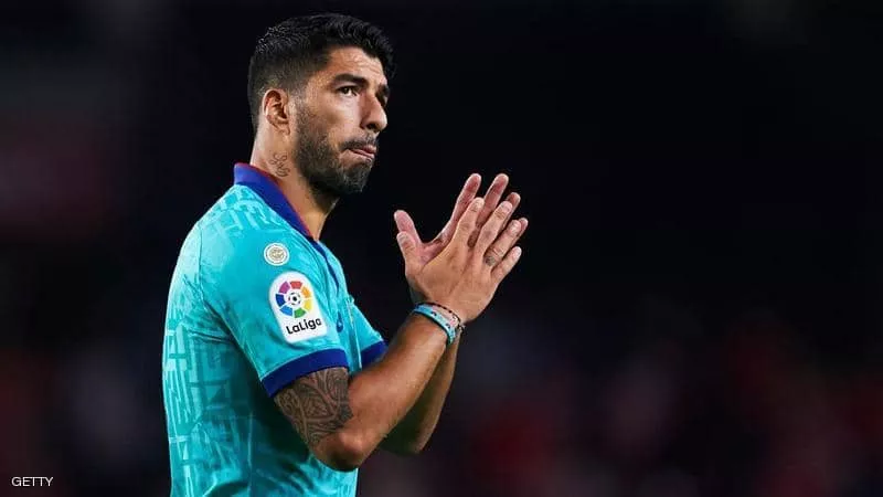 سواريز يطالب برشلونة بجميع مستحقاته قبل الرحيل