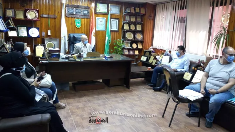وكيل وزارة الصحة بالشرقية يبحث إنشاء ٢ مستشفي خاص بالعاشر من رمضان ويوجه بانشاء ما تفتقر الية المدينة