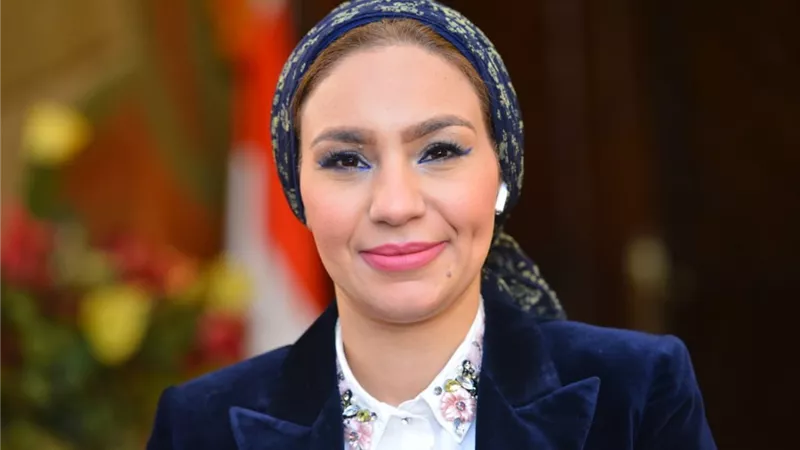 ياسمين الكاشف تدعو الشباب للاشتراك في البرنامج الرئاسي لتأهيل القيادات
