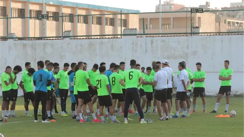 السلحدار يقود مران الإسماعيلي استعدادا لطنطا في الدوري العام.صور