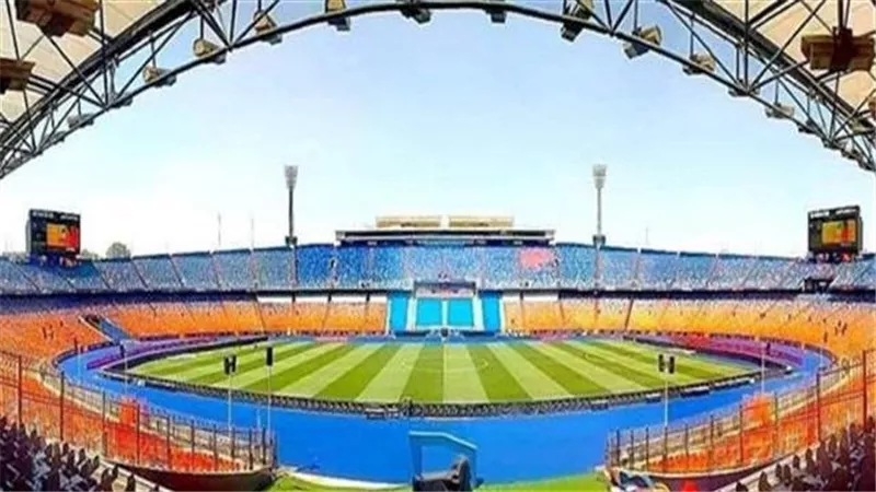 بعد أزمة رمضان صبحي.. رئيس الزمالك يؤكد مواجهة المقاولون باستاد القاهرة