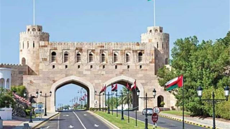 وزراء سلطنة عُمان الجدد يؤدون القسم.. ووسام الإشادة السلطانية لـ 