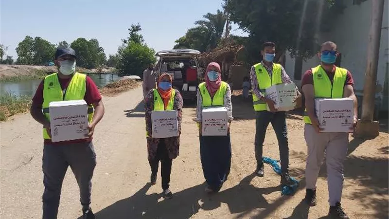 مشكاة نورتوزع 1000كرتونة مواد غذائية بالأقصر بالتعاون مع تحيا مصر.صور