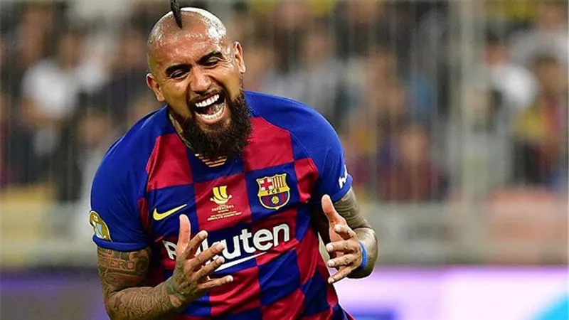 نجم وسط برشلونة فى انتر ميلان الموسم المقبل