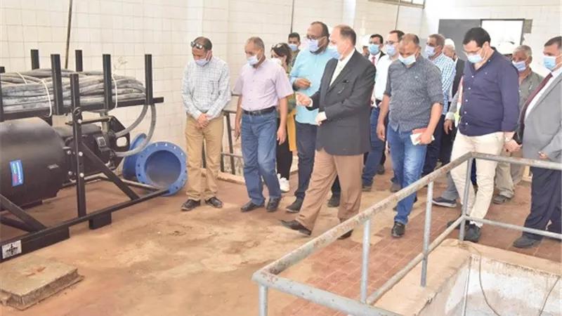 محافظ أسيوط يضع حجر أساس مشروع احلال وتجديد محطة رفع صرف صحي الوليدية