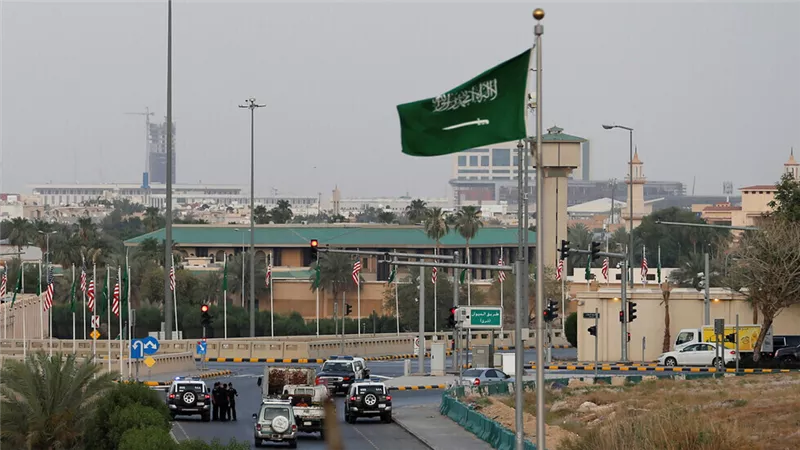 النائب العام السعودي يأمر بمراجعة عقوبة الإعدام الصادرة بحق 3 محكومين