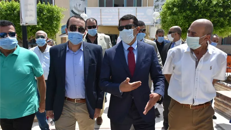 وزير الرياضة يشهد تدريبات المشاركين في لعبة كرة اليد ضمن المشروع القومي للموهبة