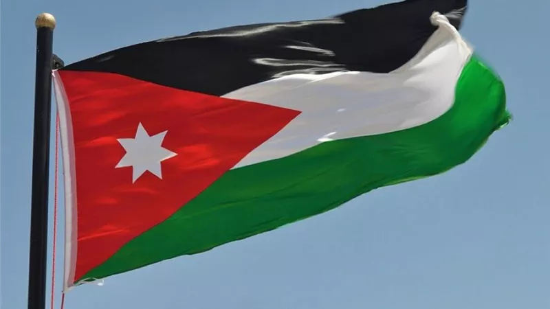 الأردن يعلن حظر تجول شامل في عمان والزرقا