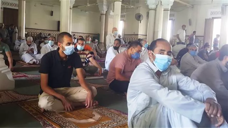 عودة صلاة الجمعة ترد روح المساجد فى الفيوم.. بالصور